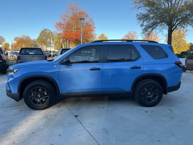 new 2025 Honda Pilot car, priced at $51,250