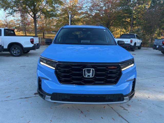 new 2025 Honda Pilot car, priced at $51,250