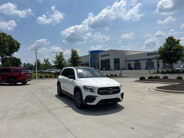 used 2021 Mercedes-Benz GLB 250 car, priced at $27,368