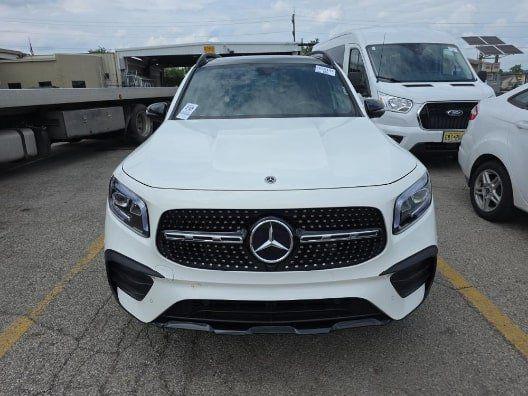 used 2021 Mercedes-Benz GLB 250 car, priced at $27,368