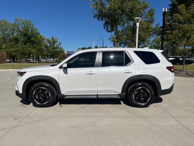 new 2025 Honda Pilot car, priced at $50,200