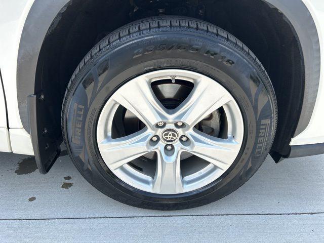 used 2020 Toyota Highlander car, priced at $25,583