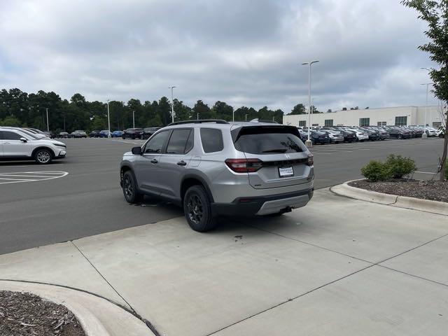 new 2025 Honda Pilot car, priced at $50,495