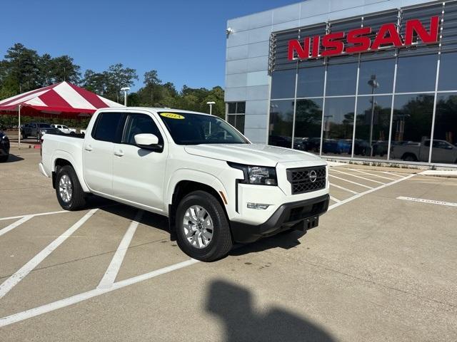 new 2024 Nissan Frontier car, priced at $40,098