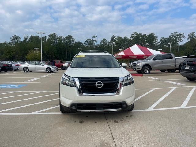 new 2024 Nissan Pathfinder car, priced at $53,604