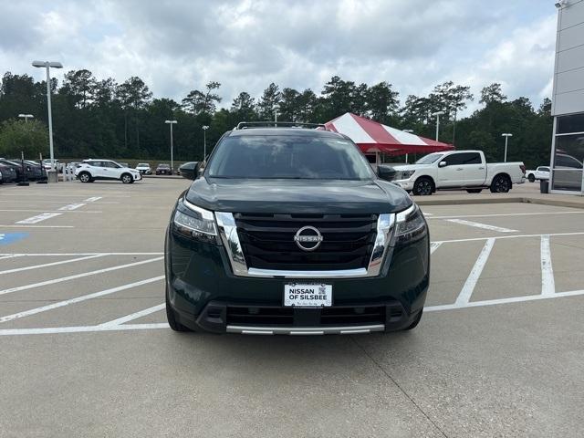 new 2024 Nissan Pathfinder car, priced at $46,714