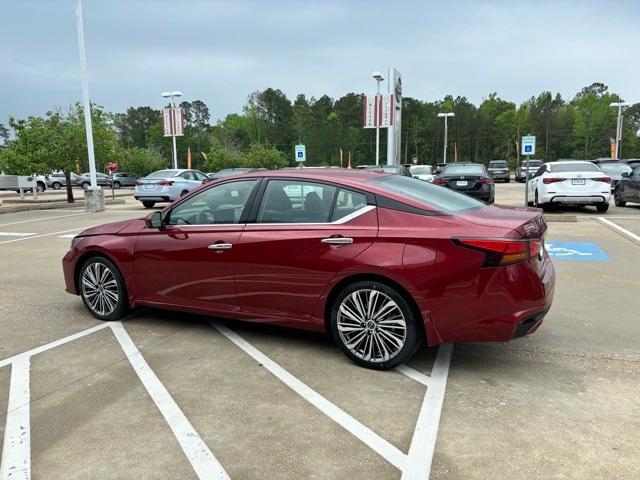 new 2024 Nissan Altima car, priced at $37,314