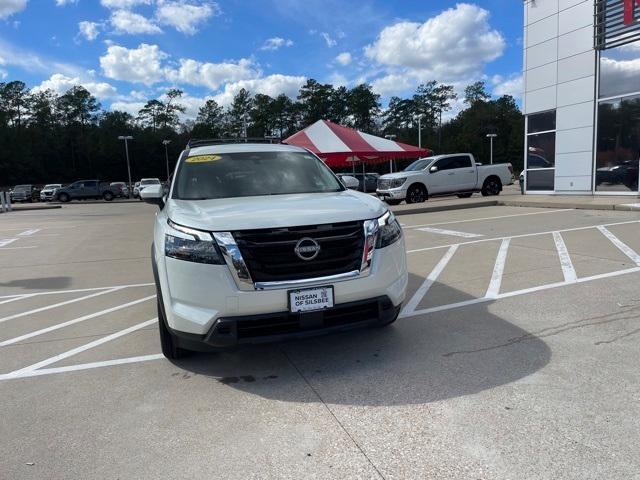 new 2024 Nissan Pathfinder car