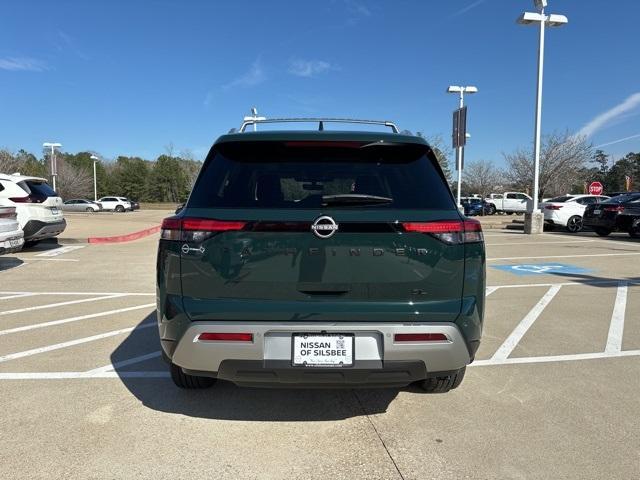 new 2024 Nissan Pathfinder car, priced at $50,159