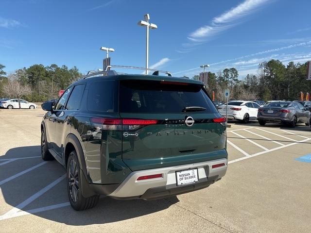 new 2024 Nissan Pathfinder car, priced at $50,159