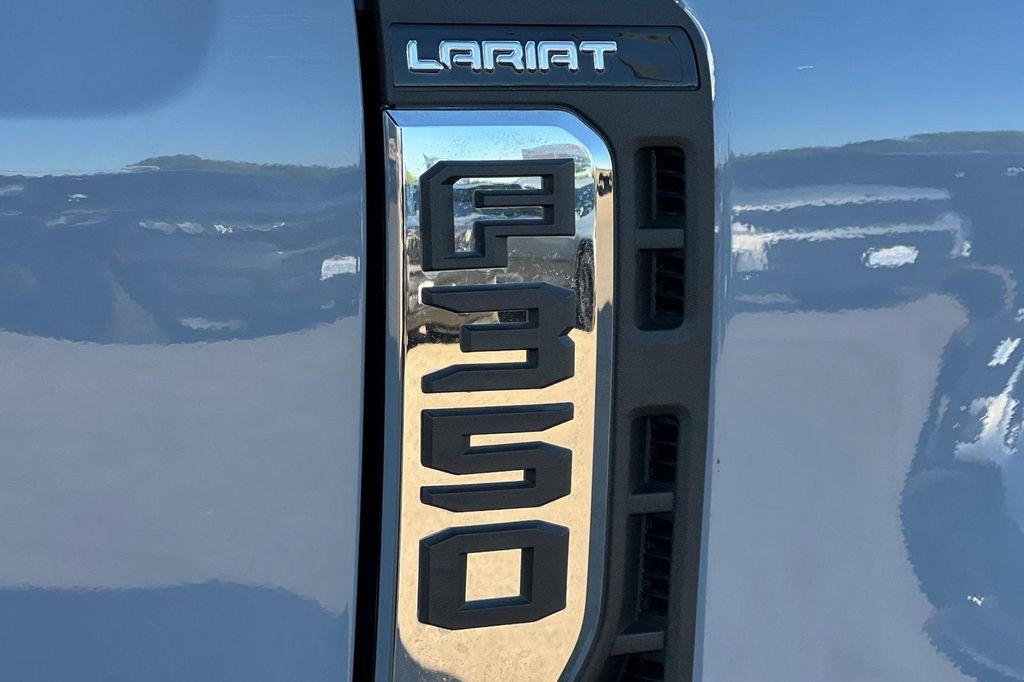 new 2025 Ford F-350 car