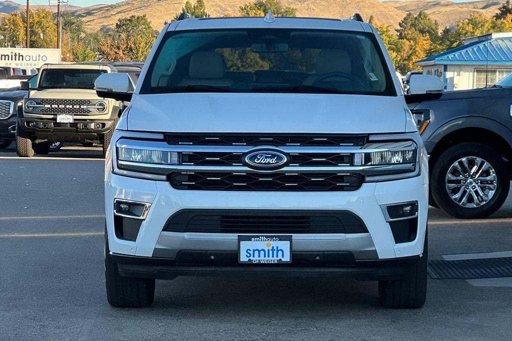 used 2024 Ford Expedition car, priced at $65,998