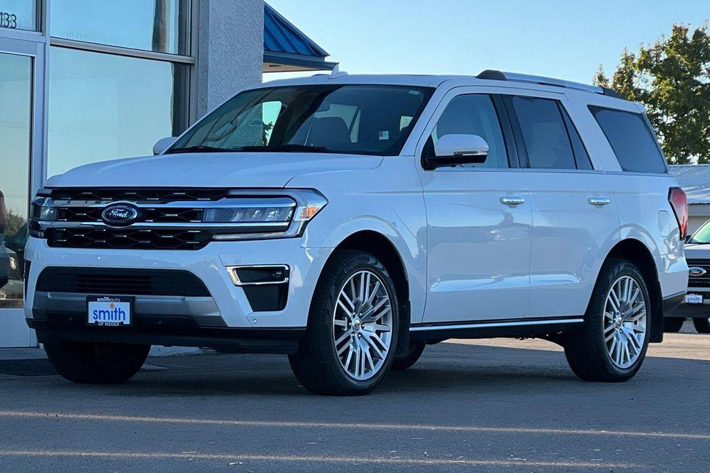 used 2024 Ford Expedition car, priced at $65,998