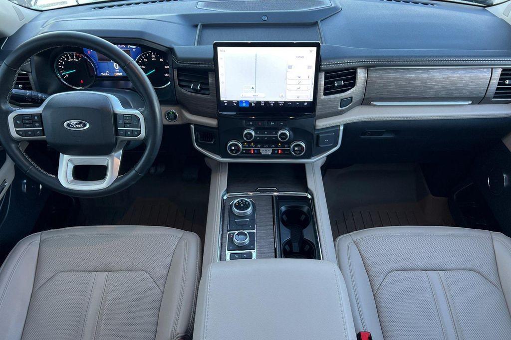 used 2024 Ford Expedition car, priced at $65,998