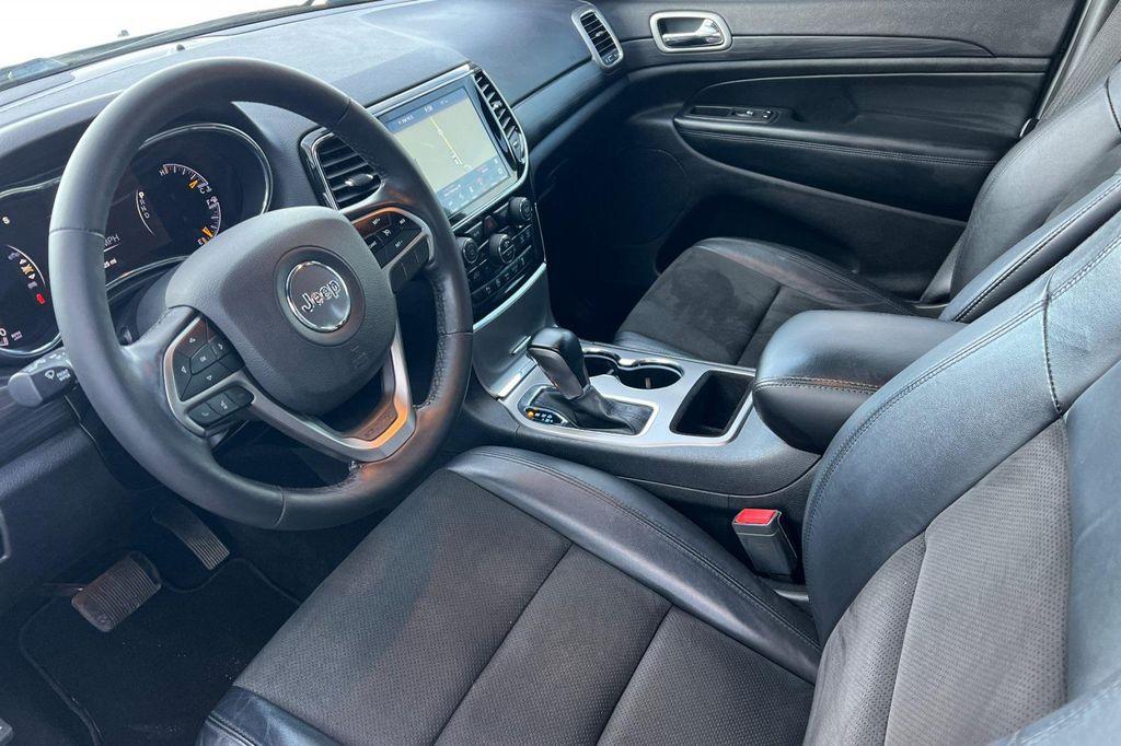 used 2021 Jeep Grand Cherokee car, priced at $27,494
