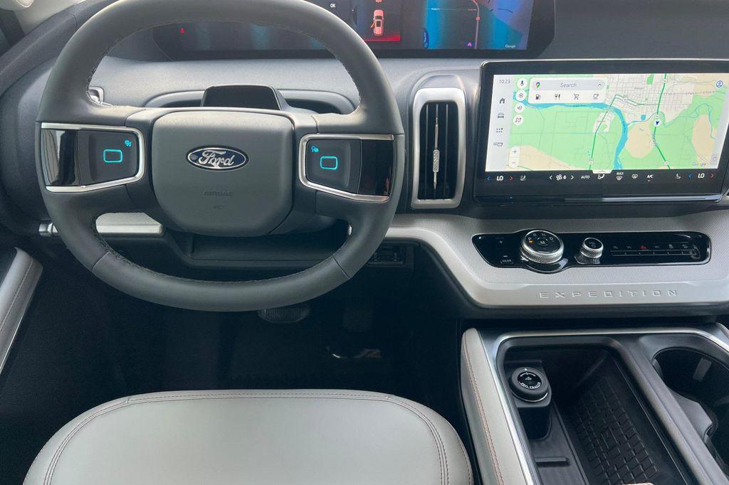 new 2025 Ford Expedition Max car, priced at $75,385