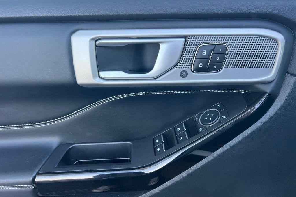 used 2023 Ford Explorer car, priced at $43,998