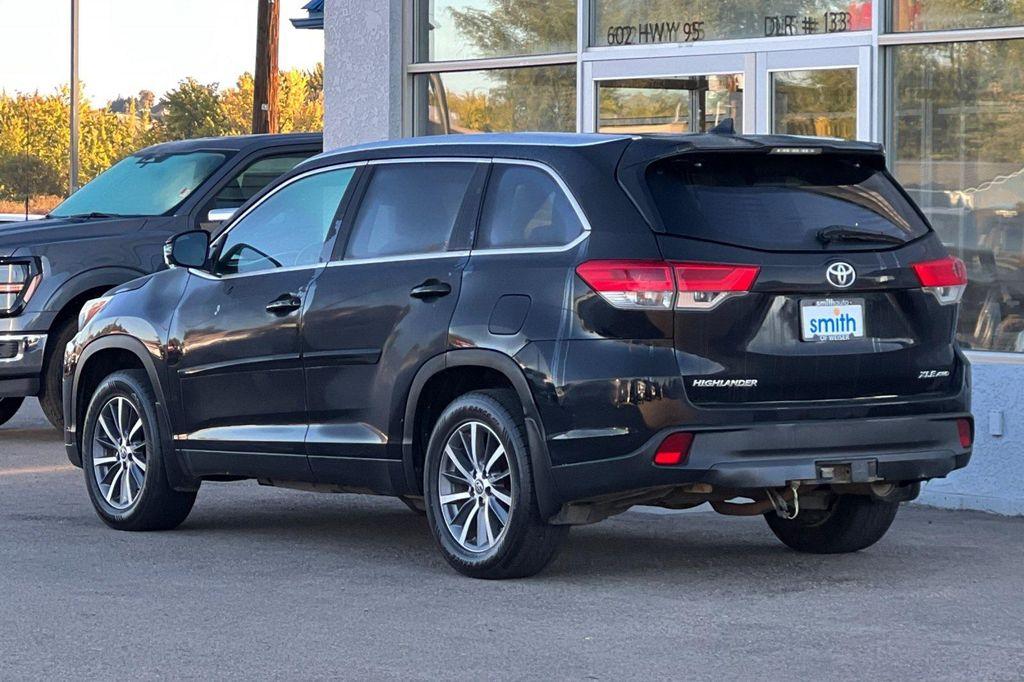 used 2019 Toyota Highlander car, priced at $19,497