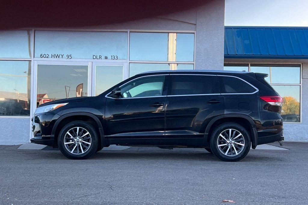 used 2019 Toyota Highlander car, priced at $19,497