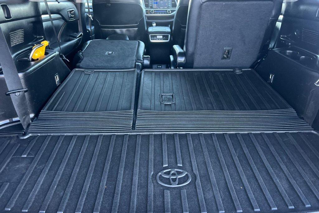 used 2019 Toyota Highlander car, priced at $19,497