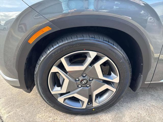 used 2024 Hyundai Palisade car, priced at $39,997