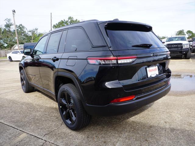 new 2025 Jeep Grand Cherokee car, priced at $44,175