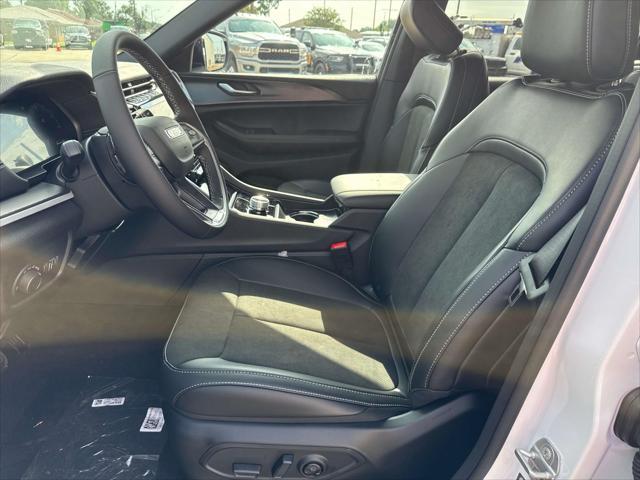 new 2025 Jeep Grand Cherokee L car, priced at $42,135