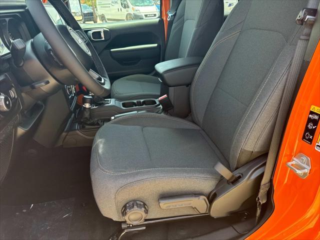 new 2025 Jeep Wrangler car, priced at $50,127