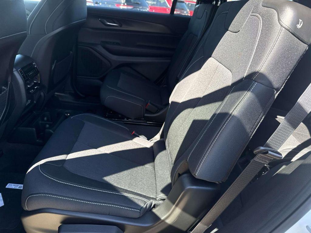 new 2025 Jeep Grand Cherokee L car, priced at $38,530