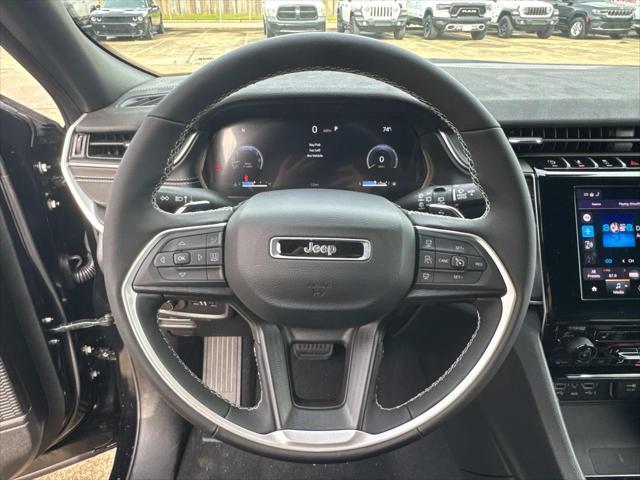 new 2025 Jeep Grand Cherokee car, priced at $43,175