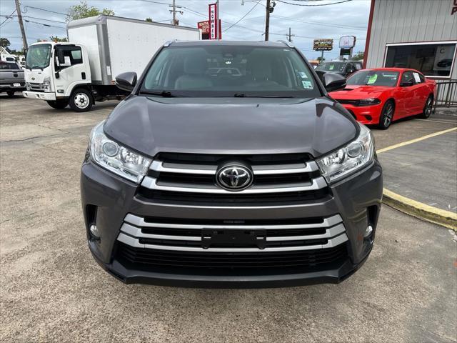 used 2019 Toyota Highlander car, priced at $26,997