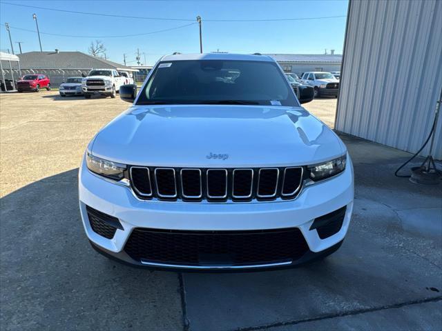 new 2025 Jeep Grand Cherokee car, priced at $37,580