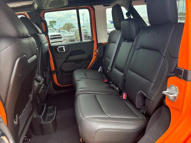 new 2025 Jeep Wrangler car, priced at $53,915