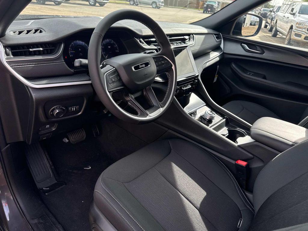new 2025 Jeep Grand Cherokee L car, priced at $38,625