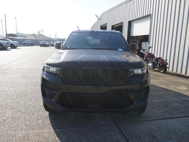 new 2025 Jeep Grand Cherokee car, priced at $42,030