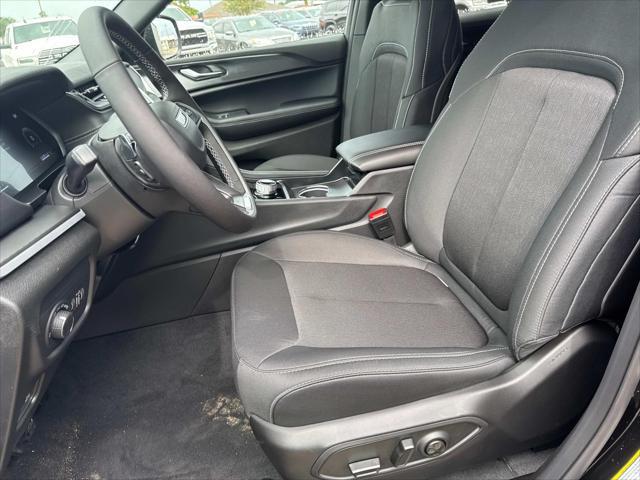 new 2025 Jeep Grand Cherokee L car, priced at $38,125