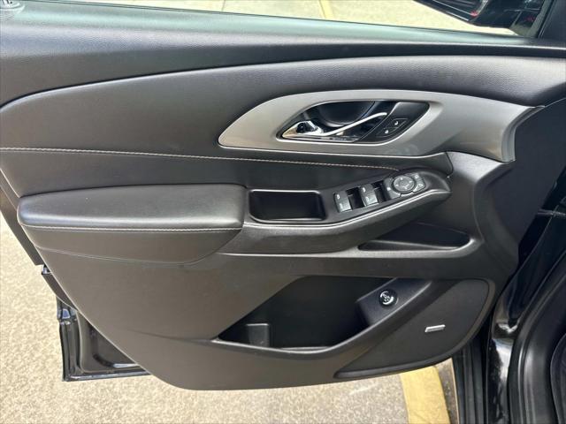 used 2020 Chevrolet Traverse car, priced at $20,997