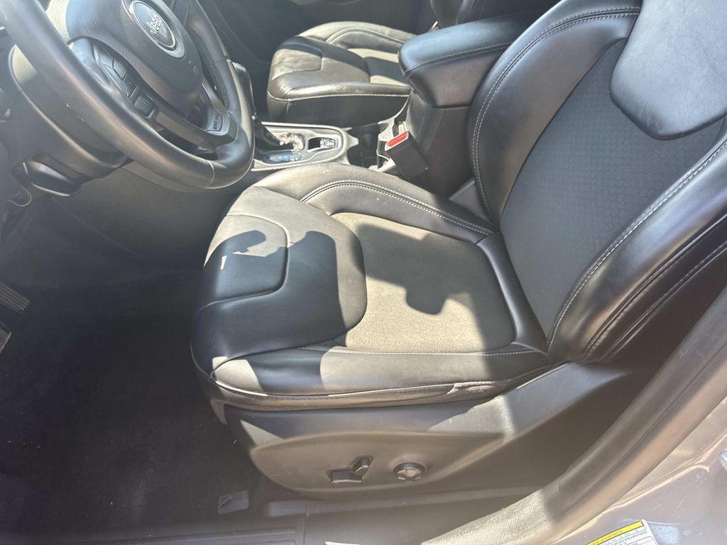 used 2020 Jeep Cherokee car, priced at $18,997
