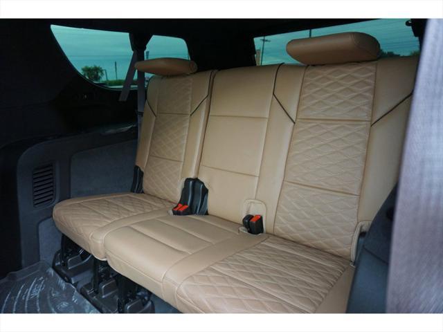 used 2022 Cadillac Escalade ESV car, priced at $83,997