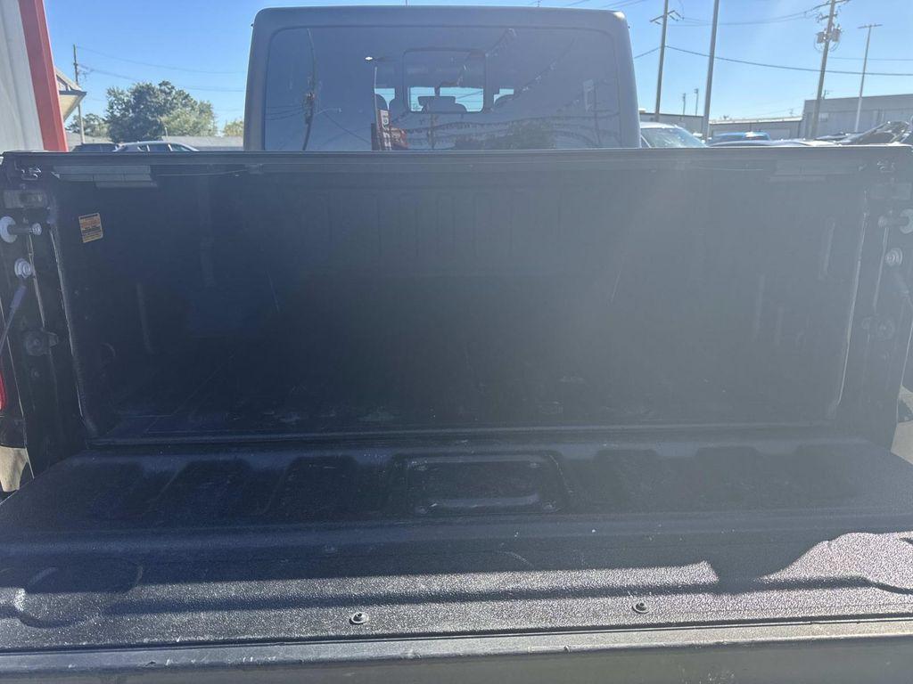 used 2023 Jeep Gladiator car, priced at $34,997