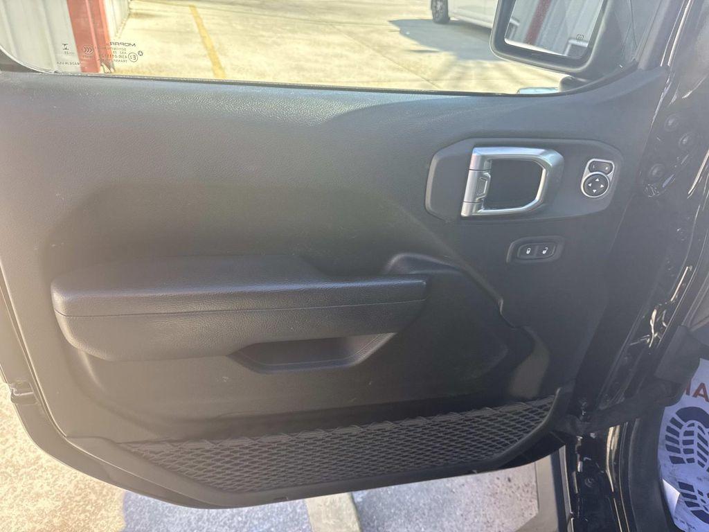 used 2023 Jeep Gladiator car, priced at $34,997