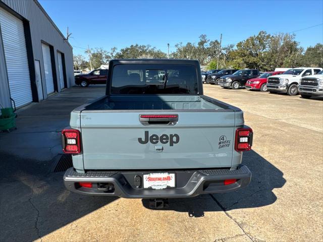 new 2025 Jeep Gladiator car, priced at $48,545