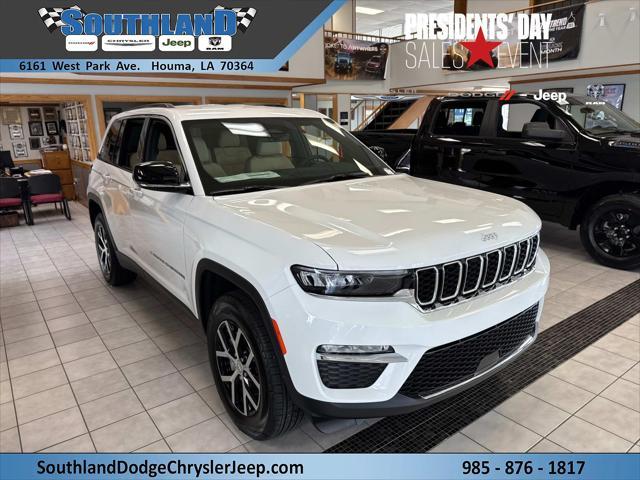 new 2025 Jeep Grand Cherokee car, priced at $43,695