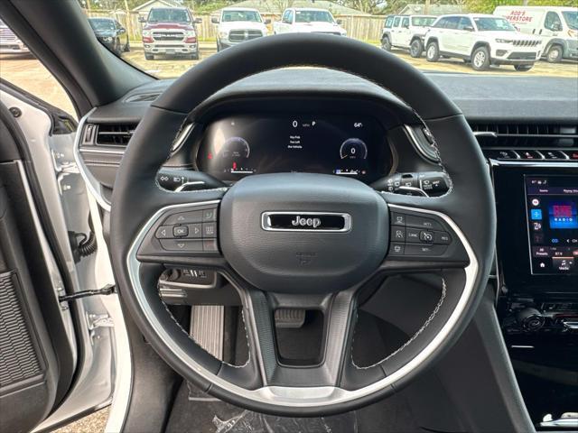 new 2025 Jeep Grand Cherokee car, priced at $43,580