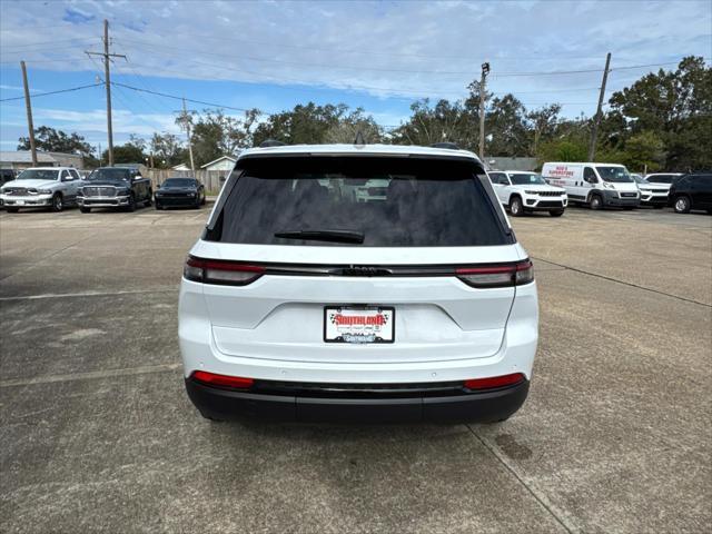 new 2025 Jeep Grand Cherokee car, priced at $43,580