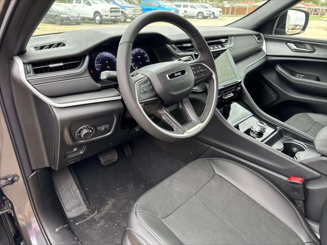 new 2025 Jeep Grand Cherokee car, priced at $41,445