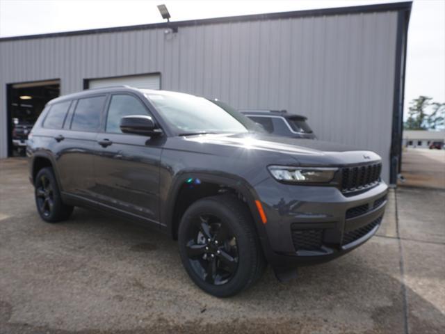 new 2025 Jeep Grand Cherokee car, priced at $46,175