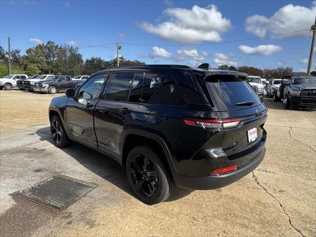 new 2025 Jeep Grand Cherokee car, priced at $51,460