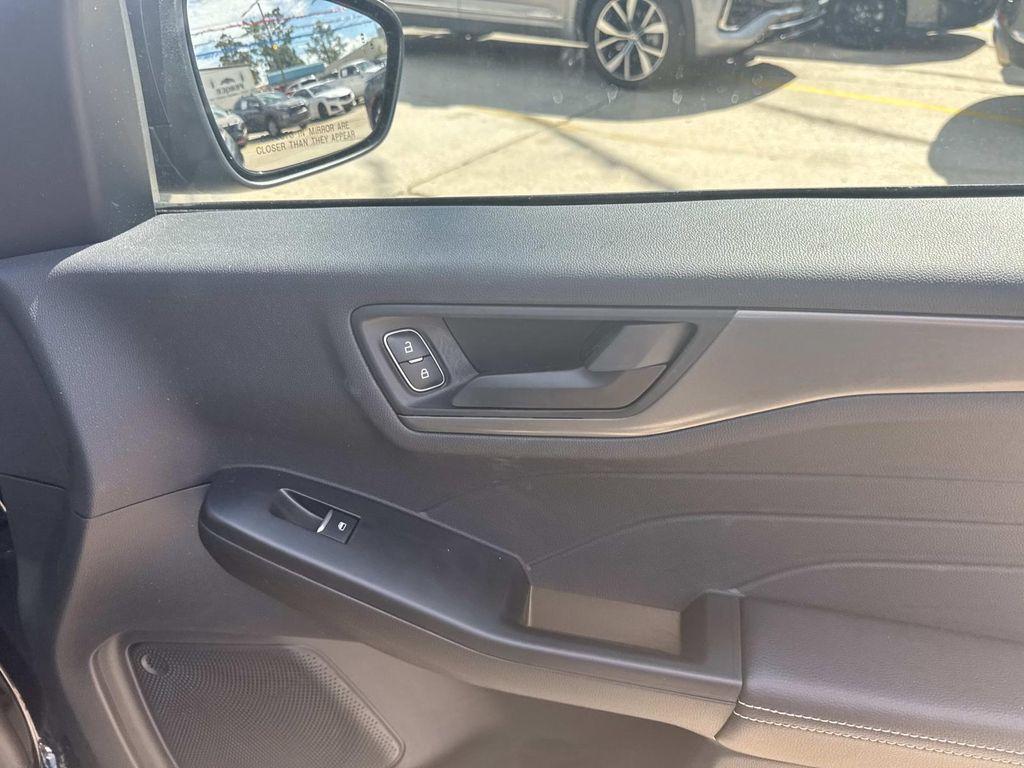 used 2025 Ford Escape car, priced at $25,997