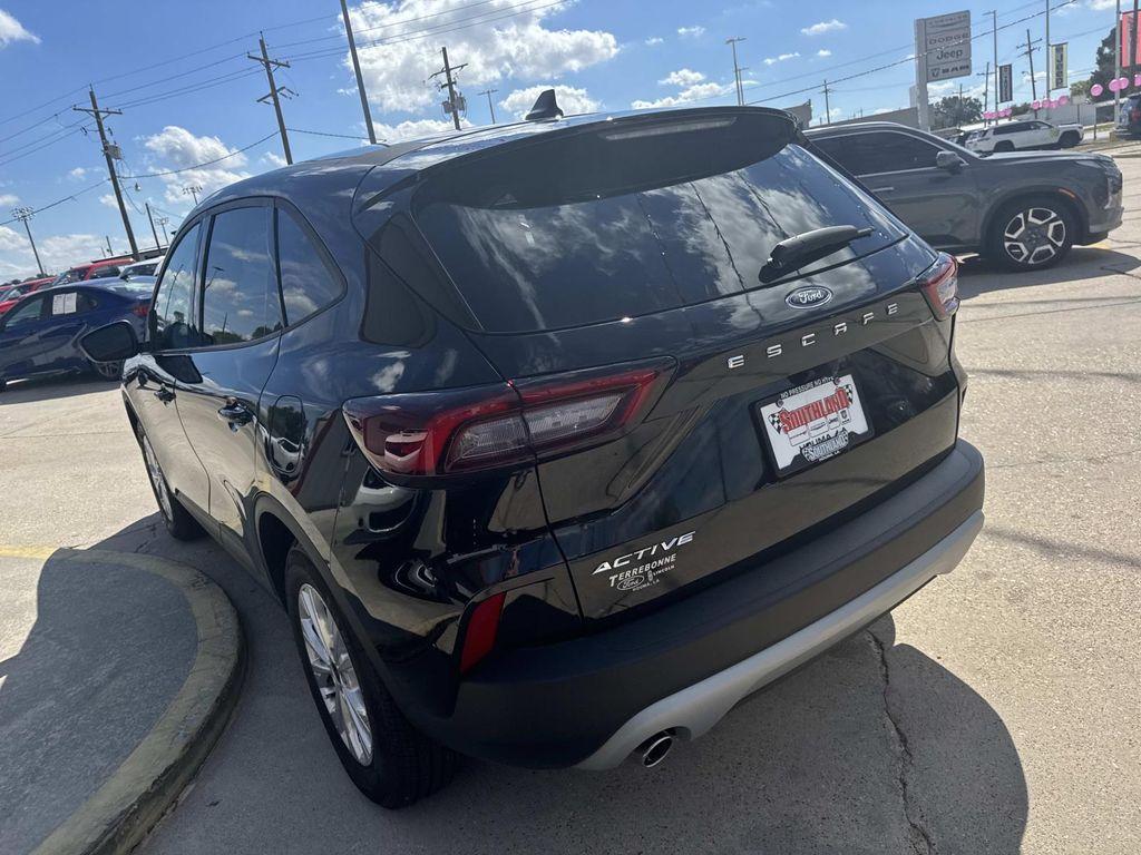 used 2025 Ford Escape car, priced at $25,997